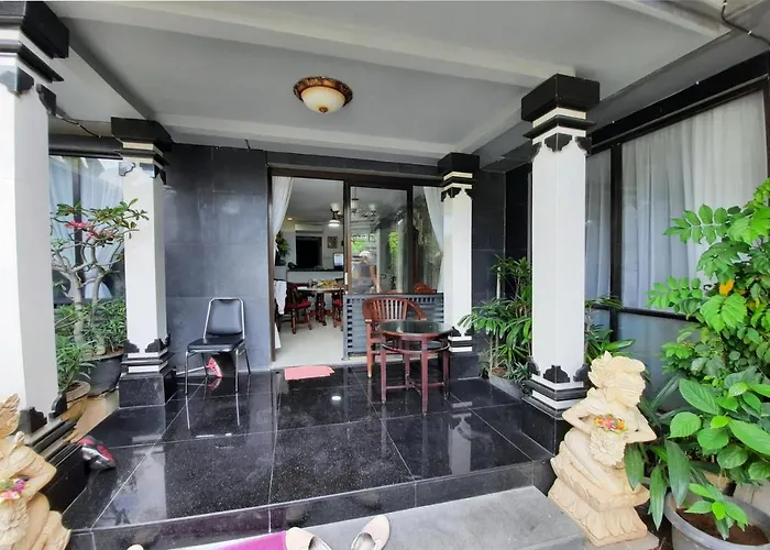 Oyo 3851 Seri Sukmawati Syariah 2*