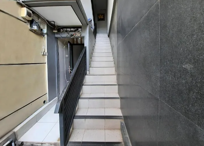 Hotel Oyo 3851 Seri Sukmawati Syariah Denpasar